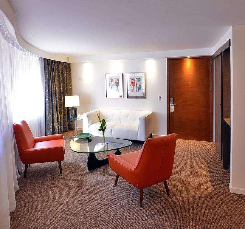 Panamericana Hotel Providencia Santiago de Chile Rum bild